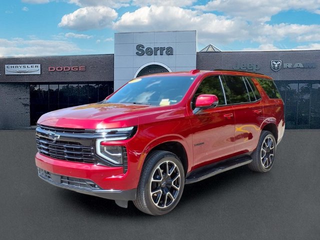 Used 2025 Chevrolet Tahoe RST w/ Comfort Package AWD/4WD image 3
