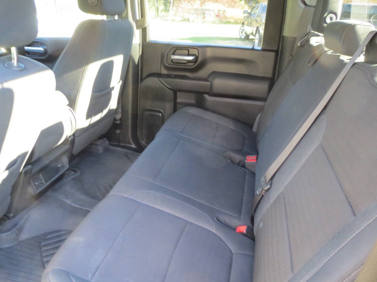 Used 2023 Chevrolet Silverado 2500 LT AWD/4WD image 14