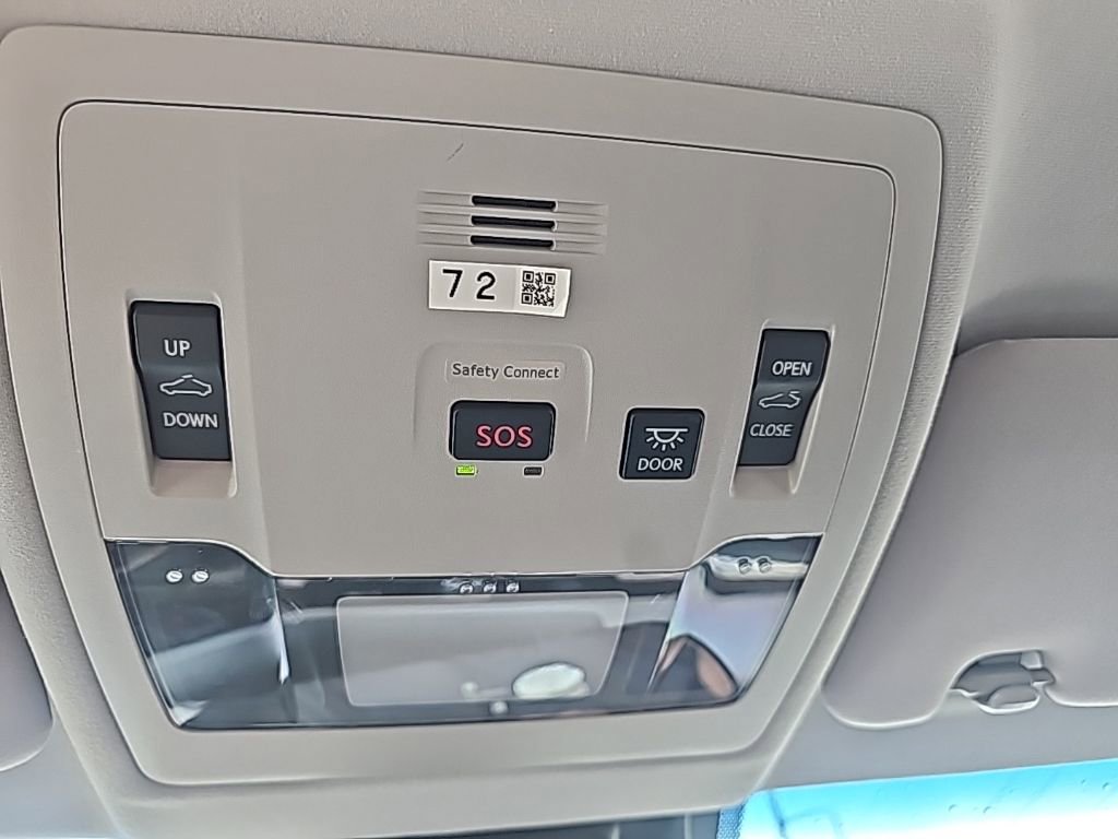 Used 2018 Lexus ES 350 w/ Luxury Package w/Wood Trim image 18