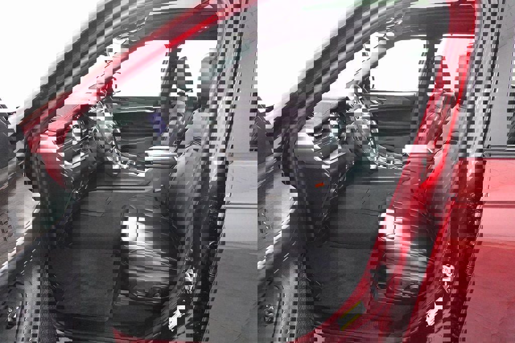 New 2025 Jeep Grand Cherokee L Limited w/ Luxury Tech Group II image 9