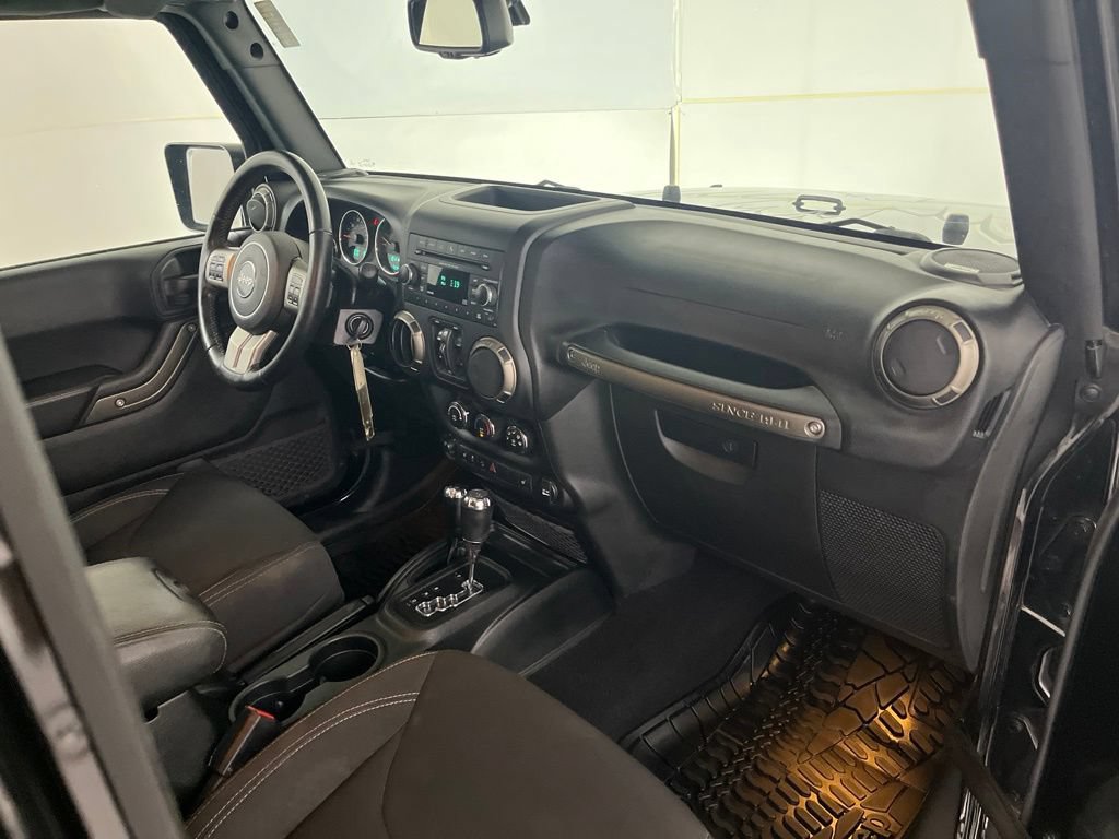 Used 2018 Jeep Wrangler Unlimited Sport AWD/4WD image 22