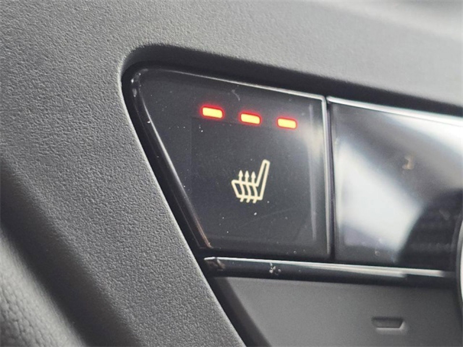 Used 2025 Honda Accord SE image 18