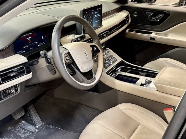 Certified 2023 Lincoln Aviator Reserve w/ Equipment Group 201A AWD/4WD image 3