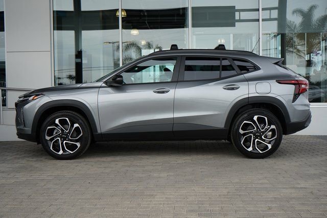 New 2026 Chevrolet Trax RS w/ Sunroof Package image 5