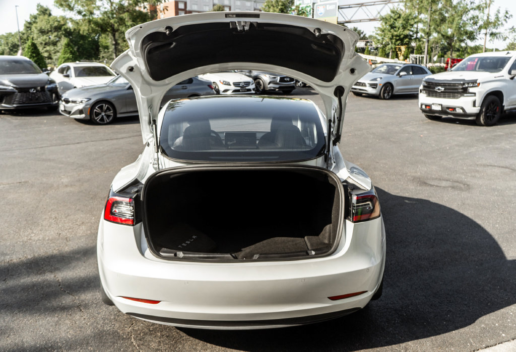 Used 2020 Tesla Model 3 Standard Range Plus RWD image 26