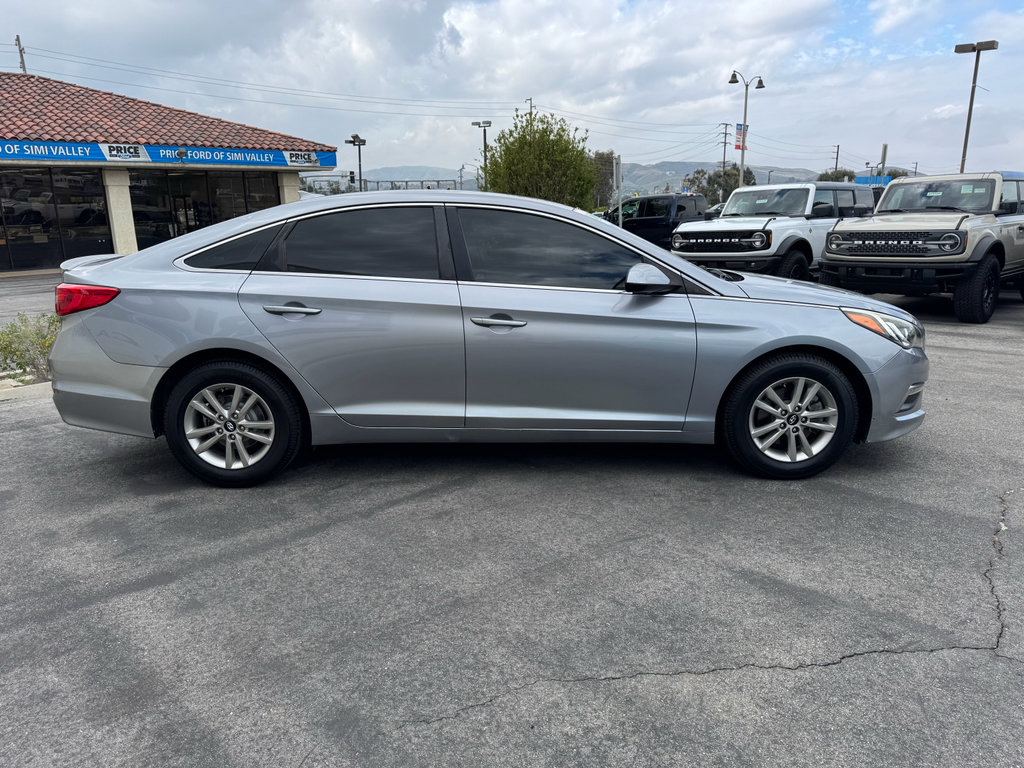 Used 2015 Hyundai Sonata SE w/ Option Group 09 image 4
