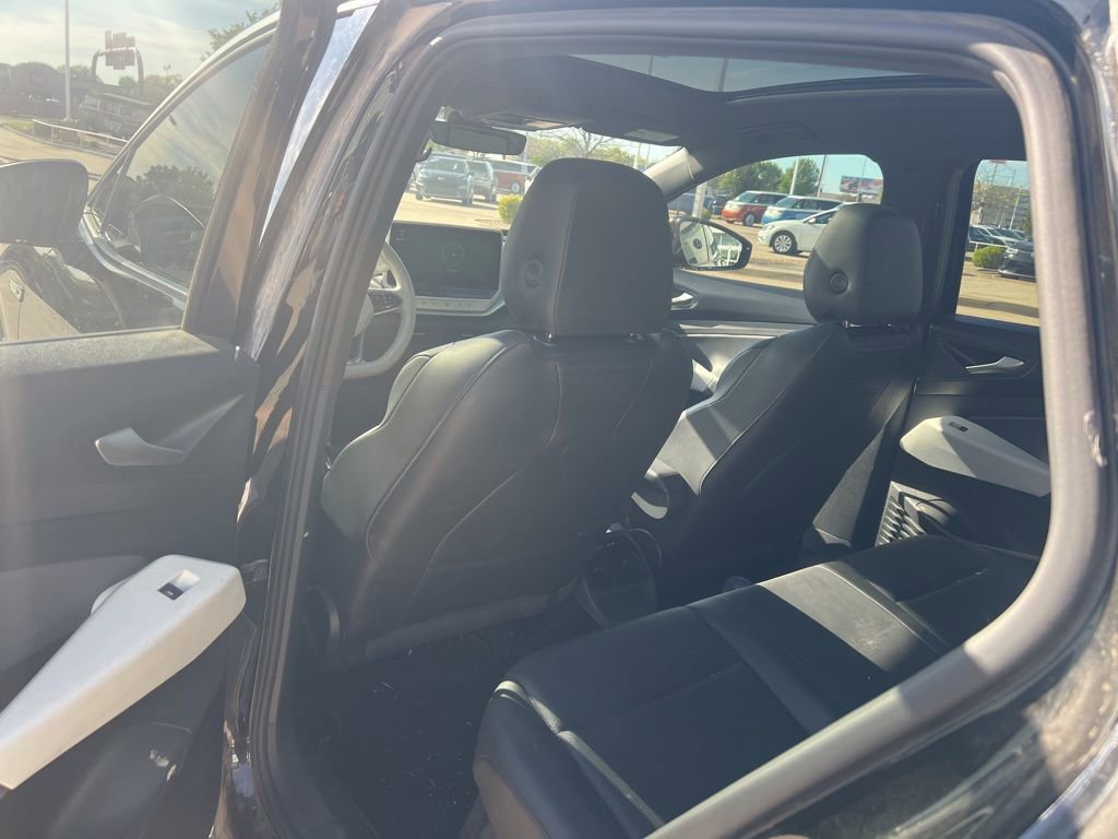 Used 2021 Volkswagen ID.4 1st Edition image 8