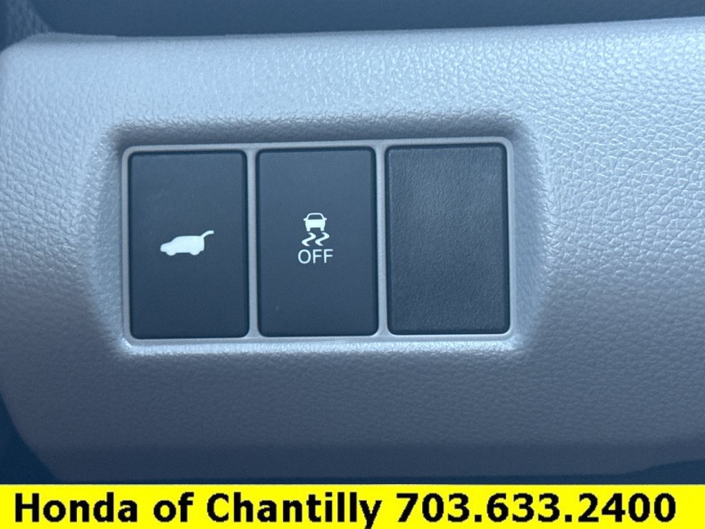 Certified 2025 Honda Pilot Touring image 19