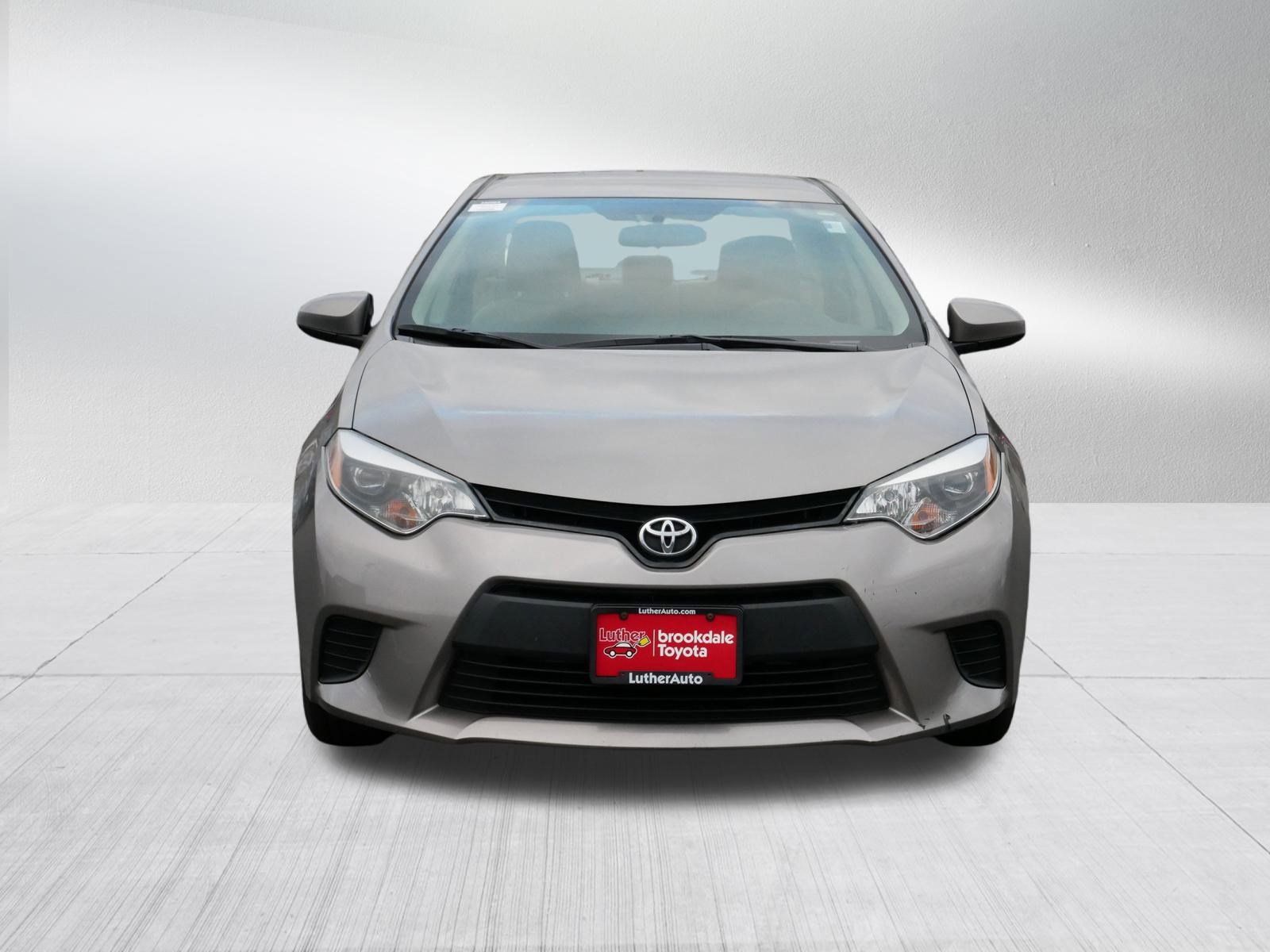 Used 2014 Toyota Corolla LE image 2