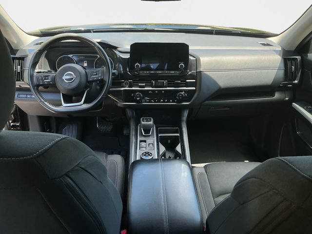 Used 2023 Nissan Pathfinder SV w/ SV Premium Package AWD/4WD image 11