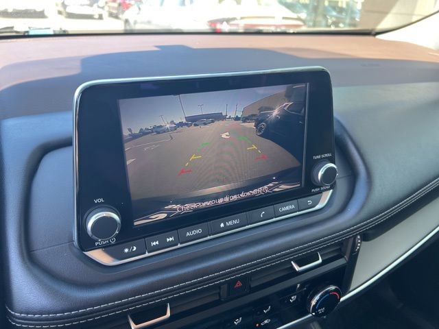 Used 2022 Nissan Rogue S image 10