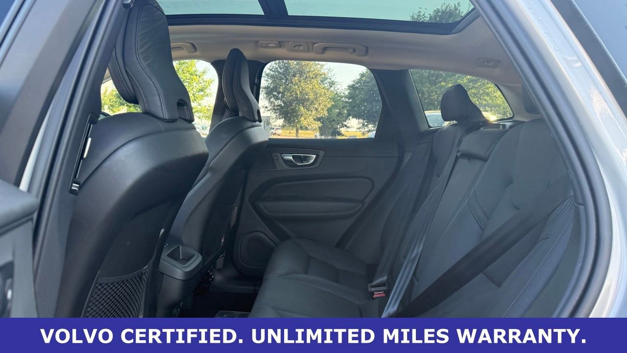 Certified 2025 Volvo XC60 B5 Plus AWD/4WD image 14