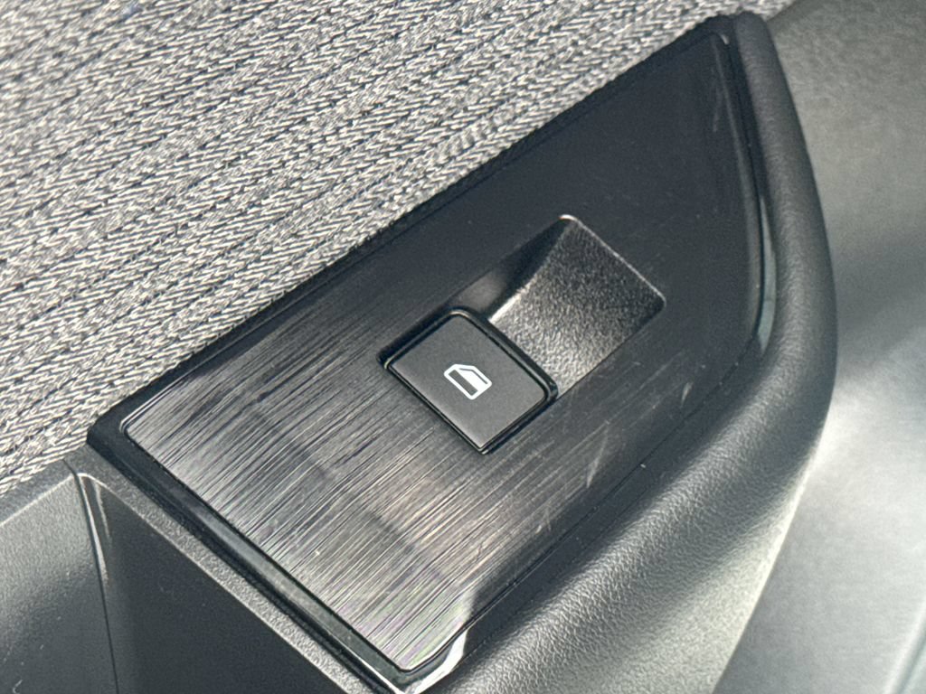 Certified 2023 Nissan Rogue S AWD/4WD image 30