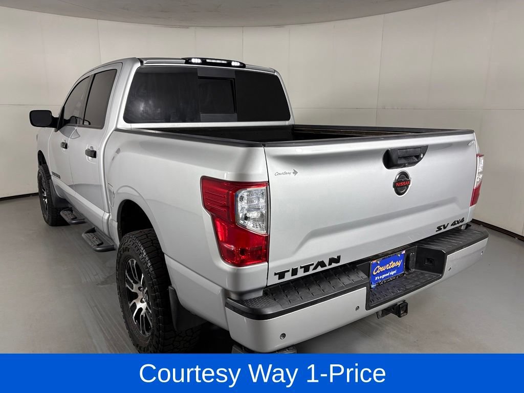 Used 2021 Nissan Titan SV w/ SV Convenience Package AWD/4WD image 8