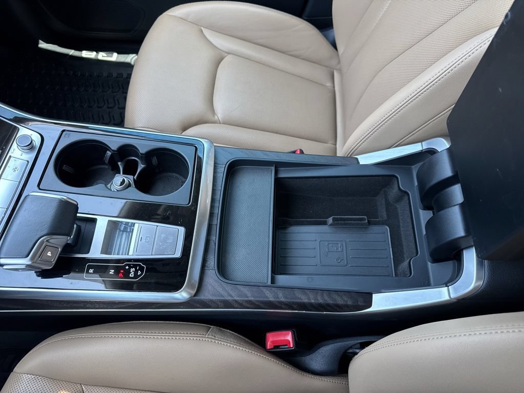 Used 2021 Audi Q8 Prestige w/ Prestige Package AWD/4WD image 19
