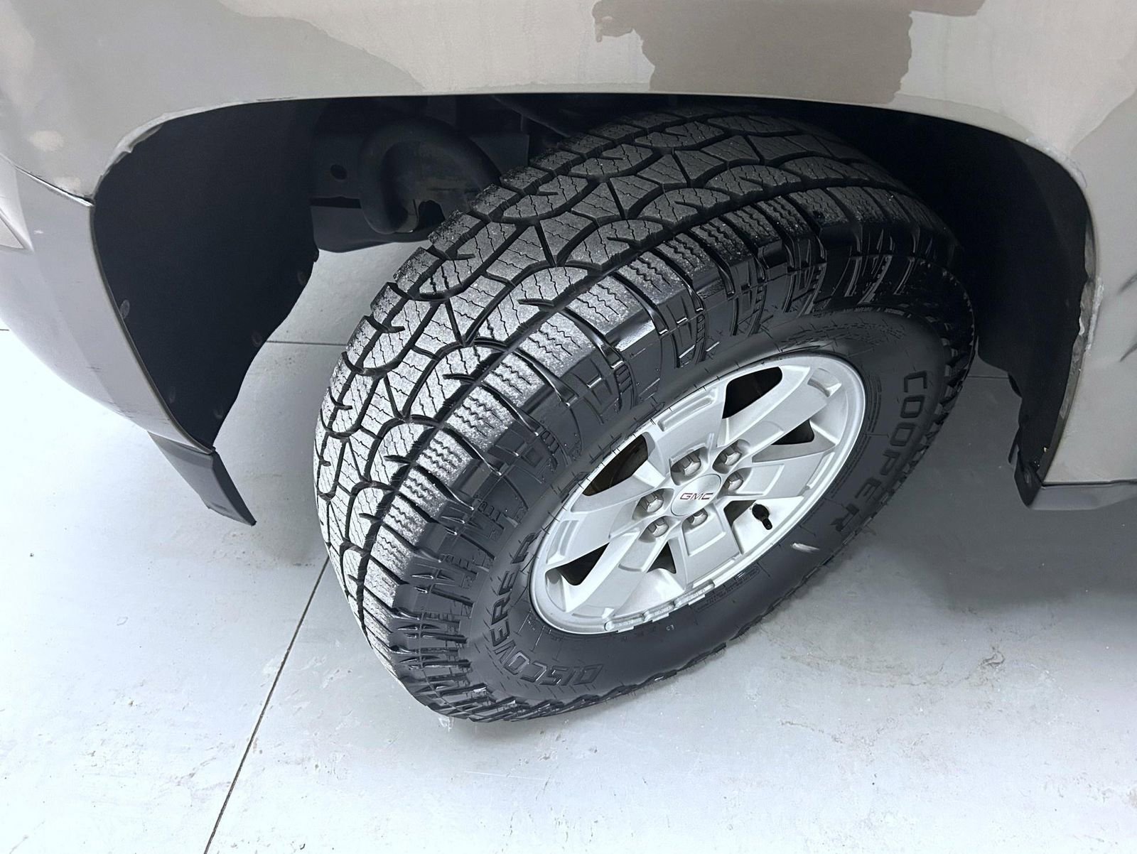 Used 2015 GMC Canyon 2WD Crew Cab w/ Convenience Package image 22