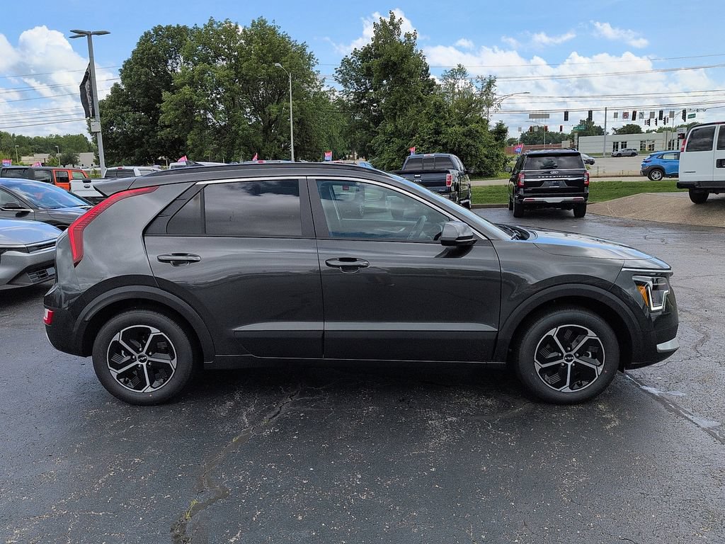 New 2026 Kia Niro LX FWD image 2