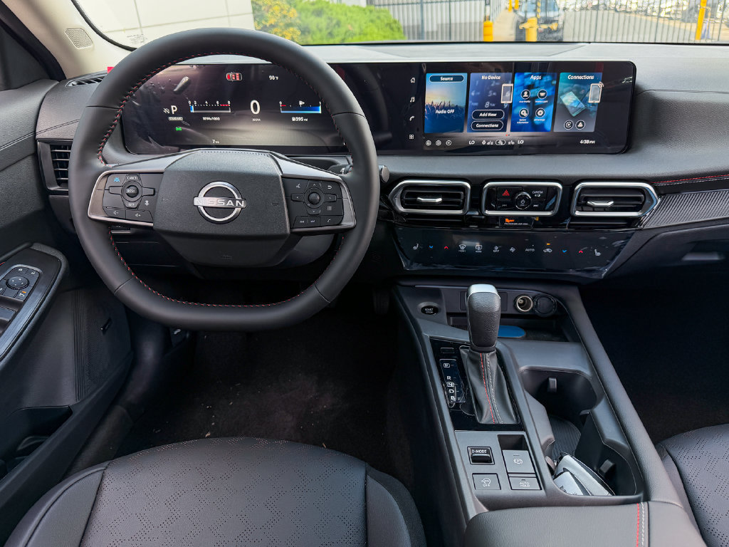 New 2027 Nissan Sentra SR w/ SR Premium Package FWD image 11
