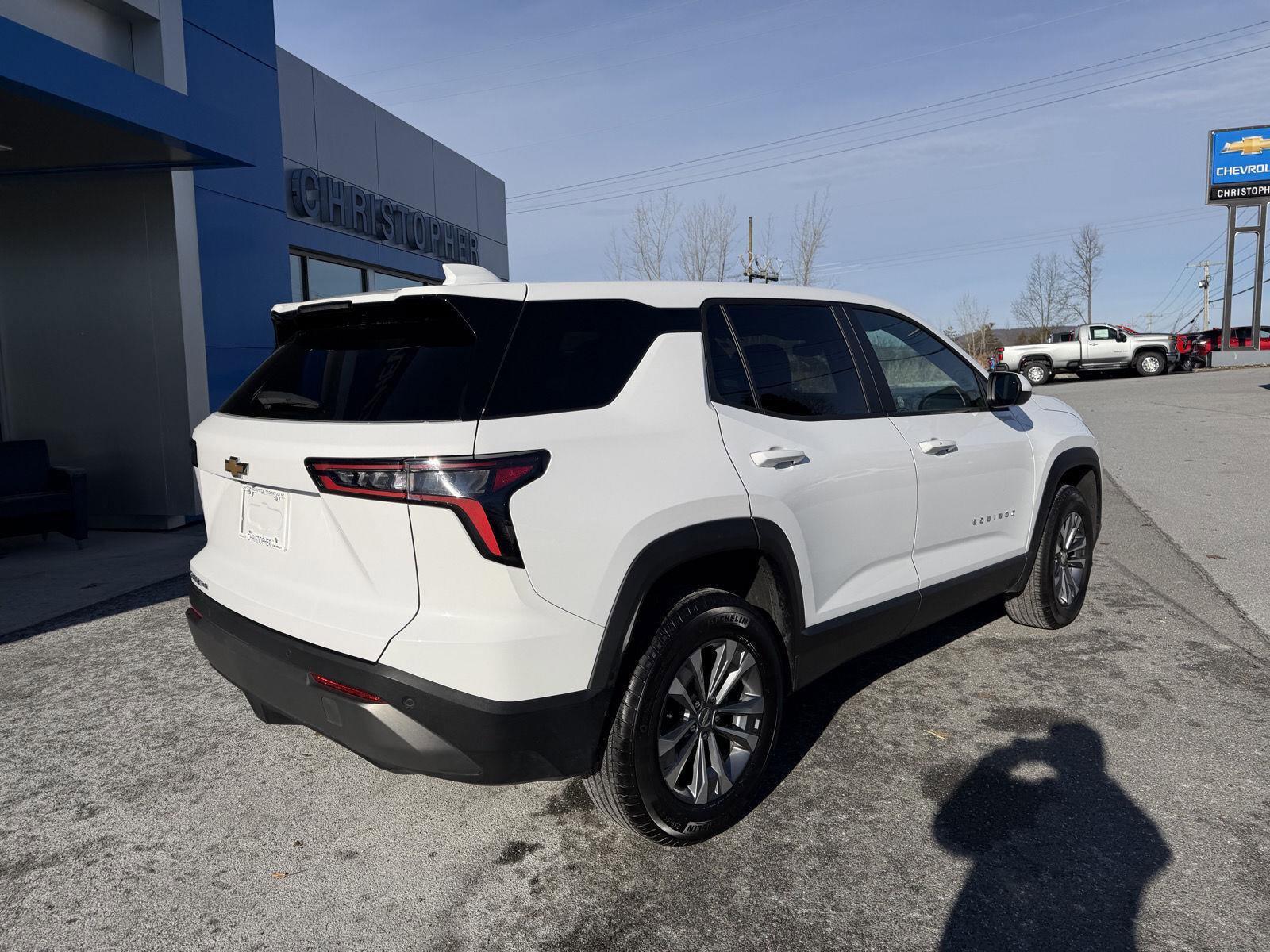 Used 2025 Chevrolet Equinox LT image 7