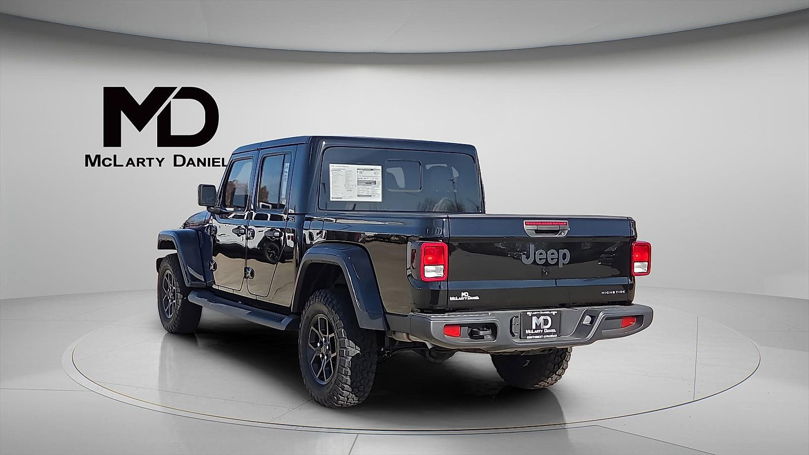 New 2025 Jeep Gladiator Sport image 4