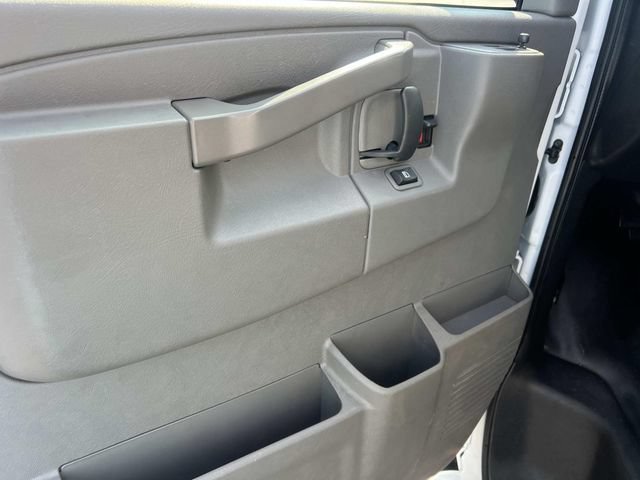 Used 2025 GMC Savana 2500 w/ Driver Convenience Package RWD image 16