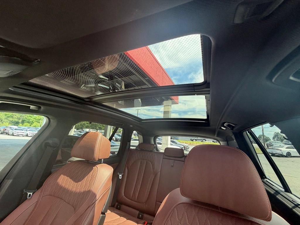 Used 2021 BMW X5 M50i w/ Executive Package AWD/4WD image 27