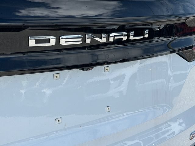 New 2026 GMC Acadia Denali w/ Super Cruise Package FWD image 9