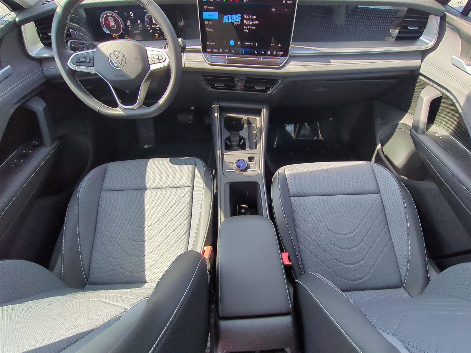 New 2026 Volkswagen Tiguan SE image 17