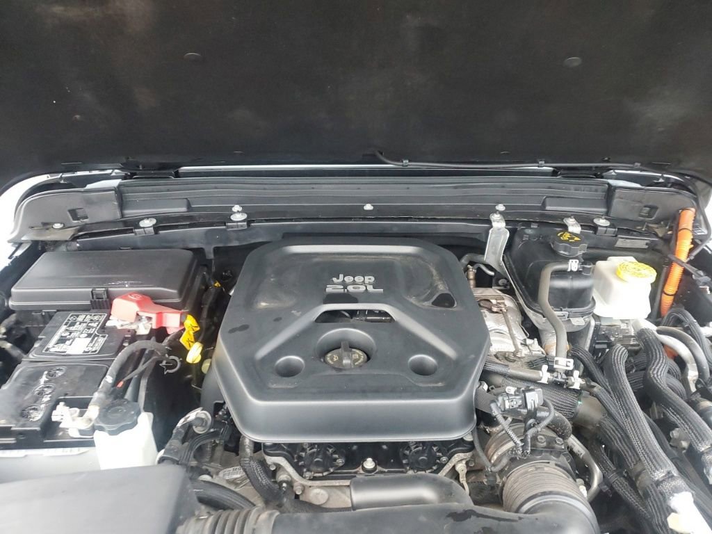 Used 2023 Jeep Wrangler Unlimited Sahara w/ Safety Group image 12