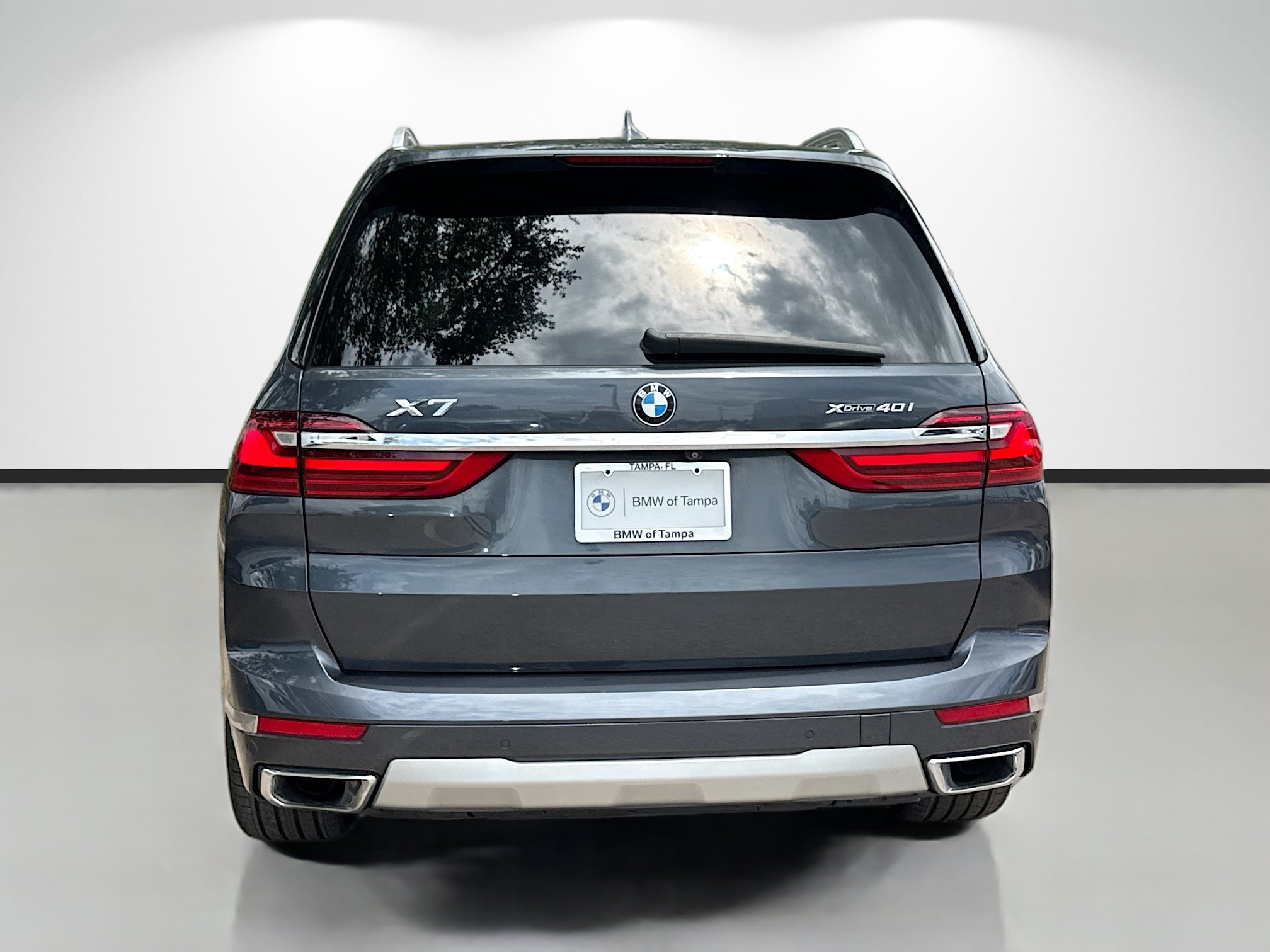 Used 2021 BMW X7 xDrive40i w/ Premium Package AWD/4WD image 4