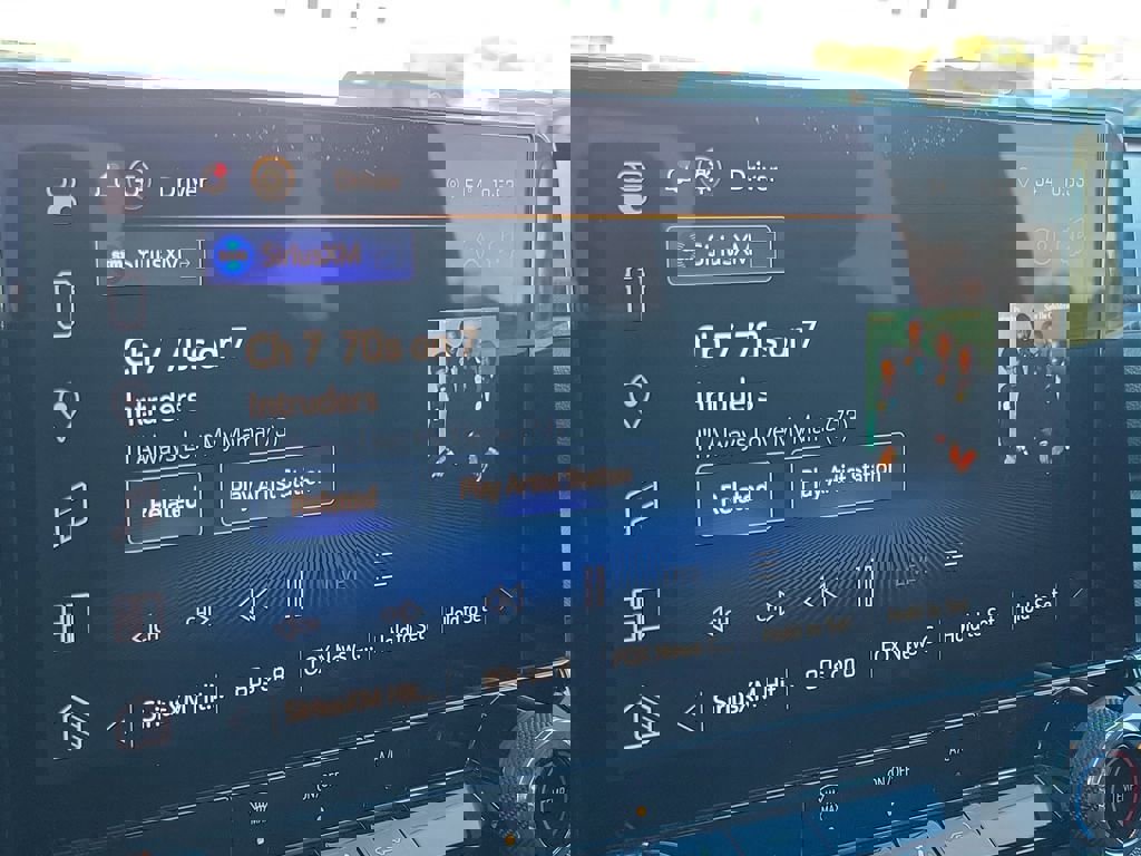 Used 2024 Chevrolet Colorado Trail Boss image 22