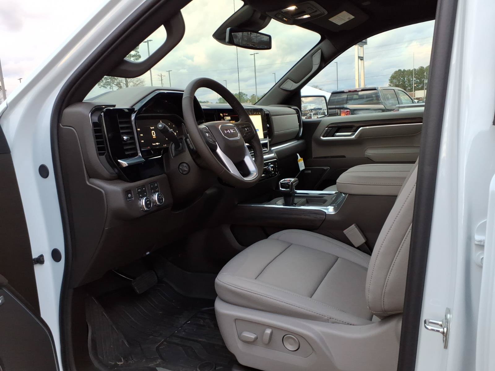 New 2026 GMC Sierra 1500 SLT w/ SLT Premium Plus Package AWD/4WD image 20