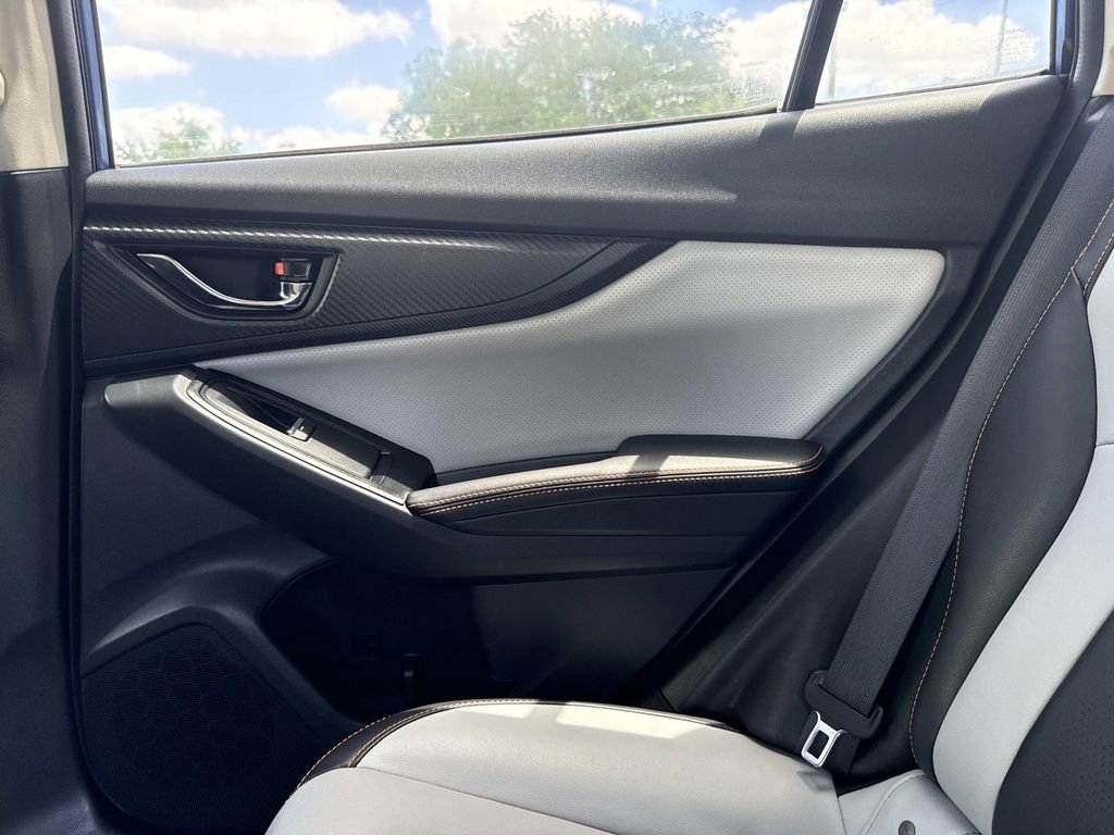 Used 2019 Subaru Crosstrek 2.0i Limited w/ Moonroof Package w/Navigation image 19