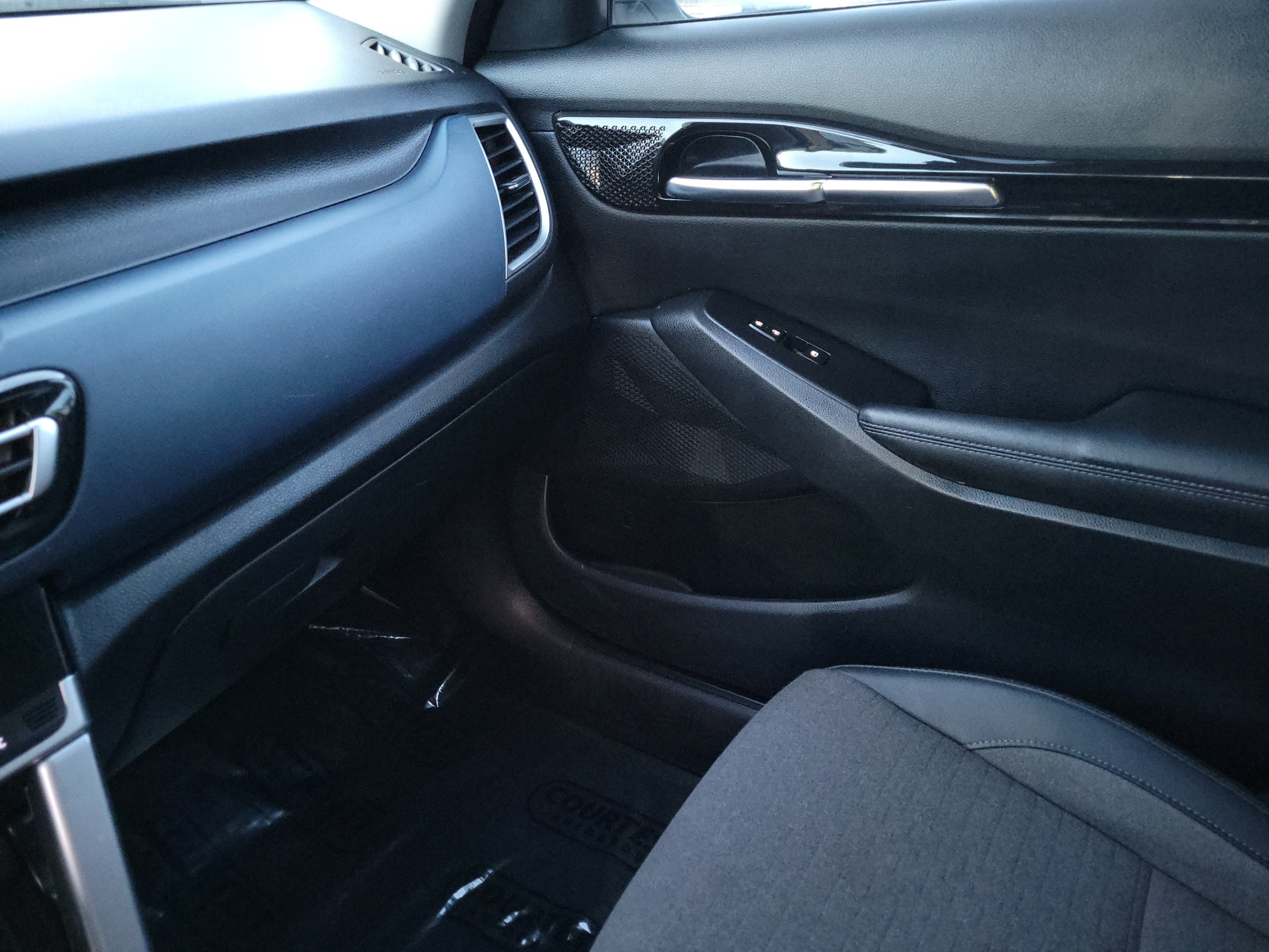 Certified 2023 Kia Seltos S w/ Navigation Package FWD image 25