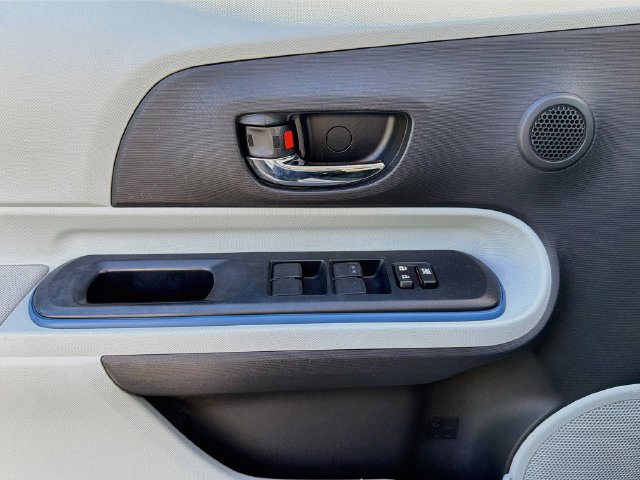 Used 2012 Toyota Prius C Three FWD image 23