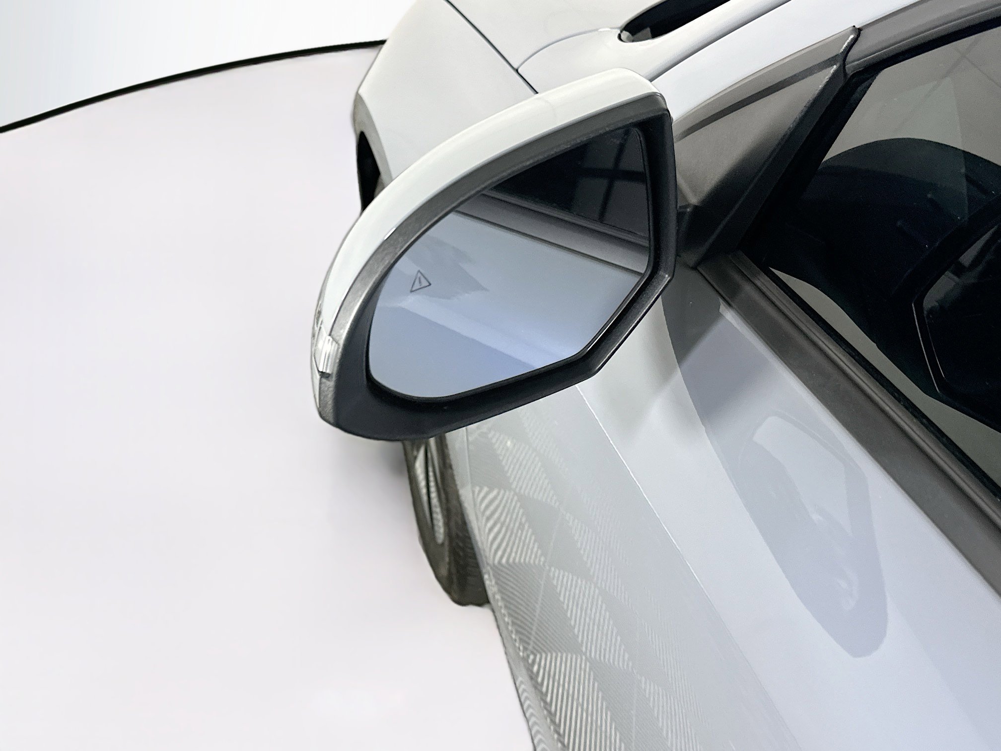 Used 2025 Hyundai Ioniq 6 SE image 15