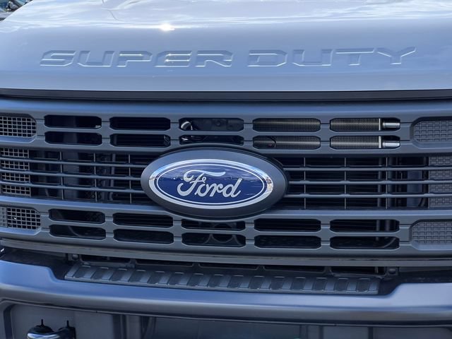 New 2026 Ford F350 XL w/ FX4 Off-Road Package AWD/4WD image 28