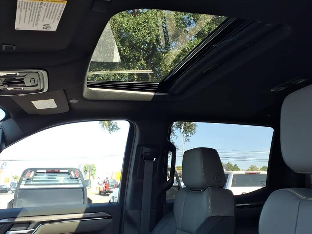 New 2026 Chevrolet Silverado 1500 ZR2 AWD/4WD image 16