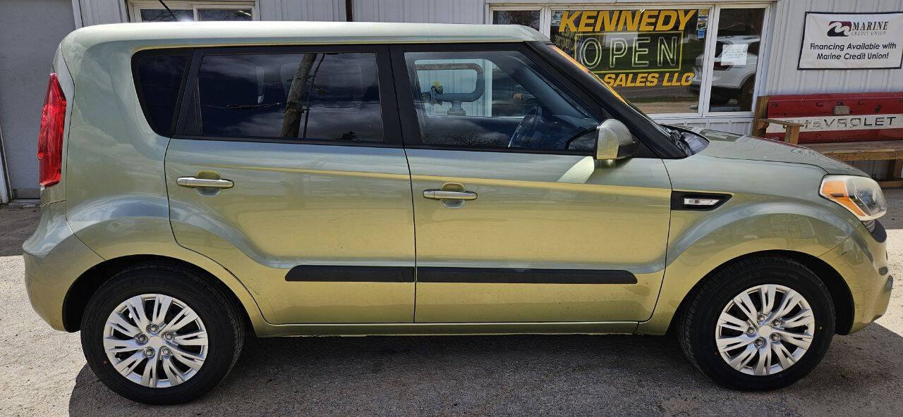 Used 2012 Kia Soul FWD image 3