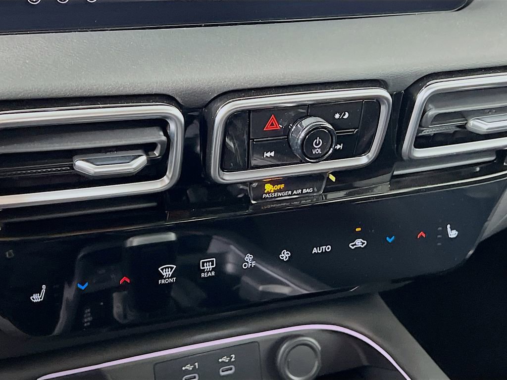 New 2026 Nissan Sentra SR w/ SR All Weather Package FWD image 14