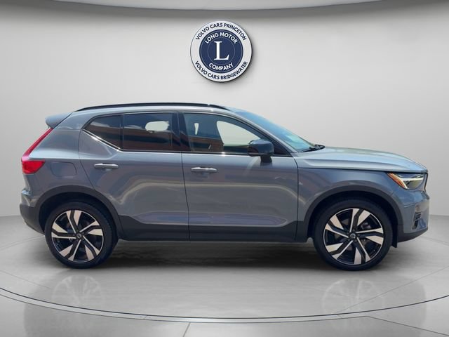 Certified 2023 Volvo XC40 B5 Plus w/ Climate Package AWD/4WD image 8