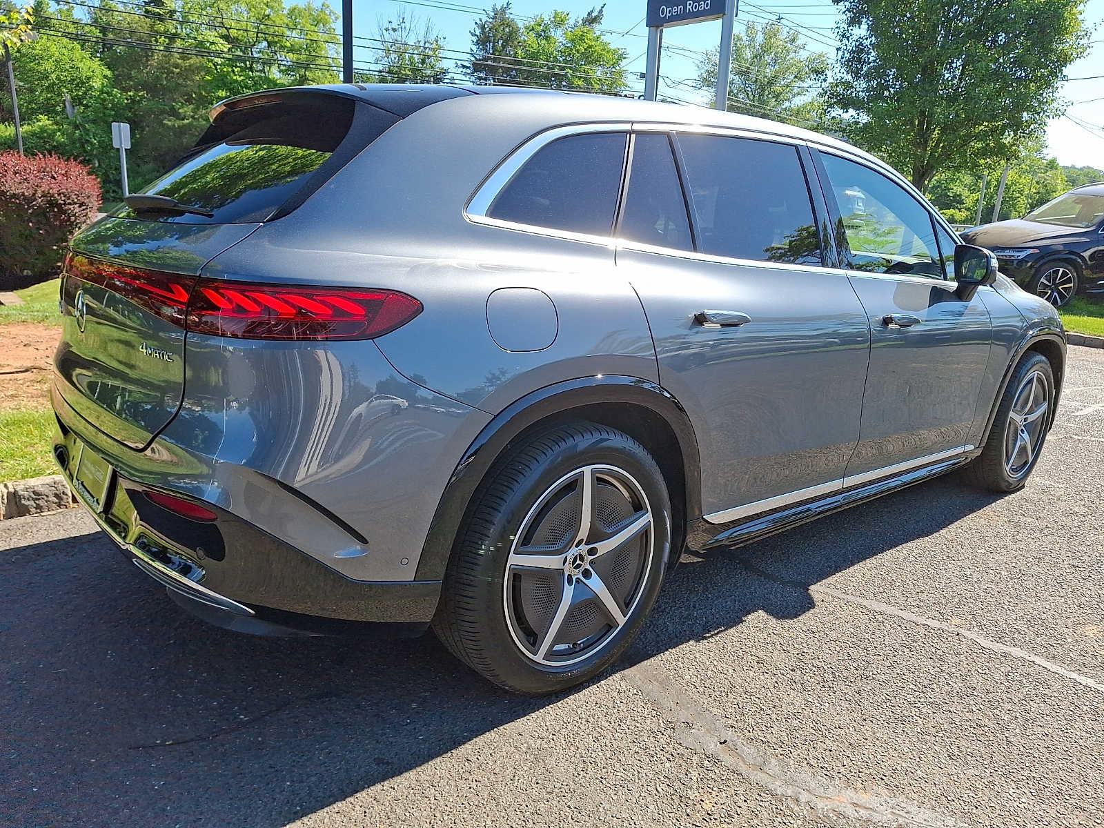 Certified 2023 Mercedes-Benz EQS 580 4MATIC SUV image 6