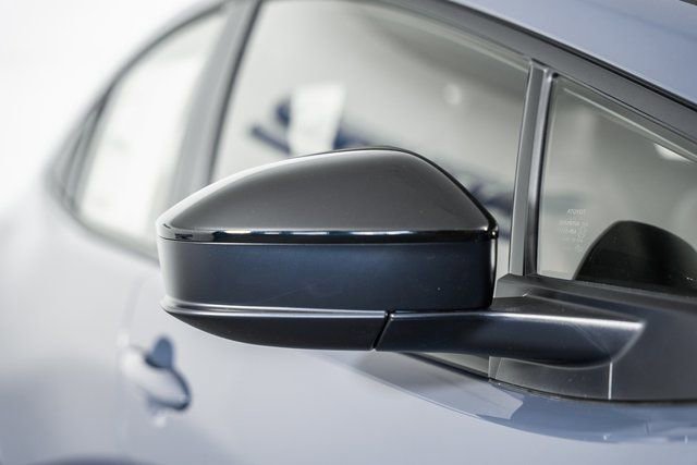 New 2026 Toyota Prius Plug-In Hybrid FWD image 17
