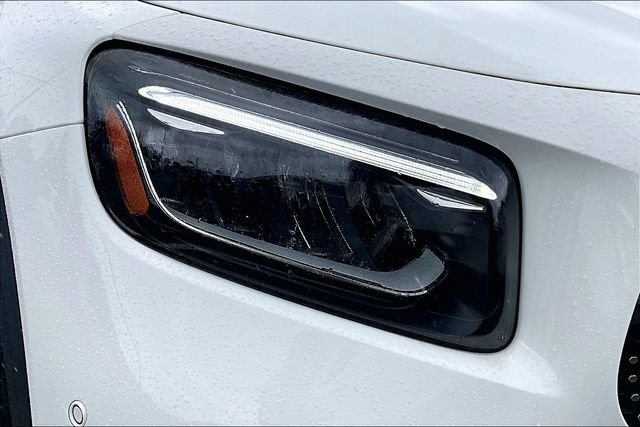 Used 2025 Mercedes-Benz GLB 250 image 16