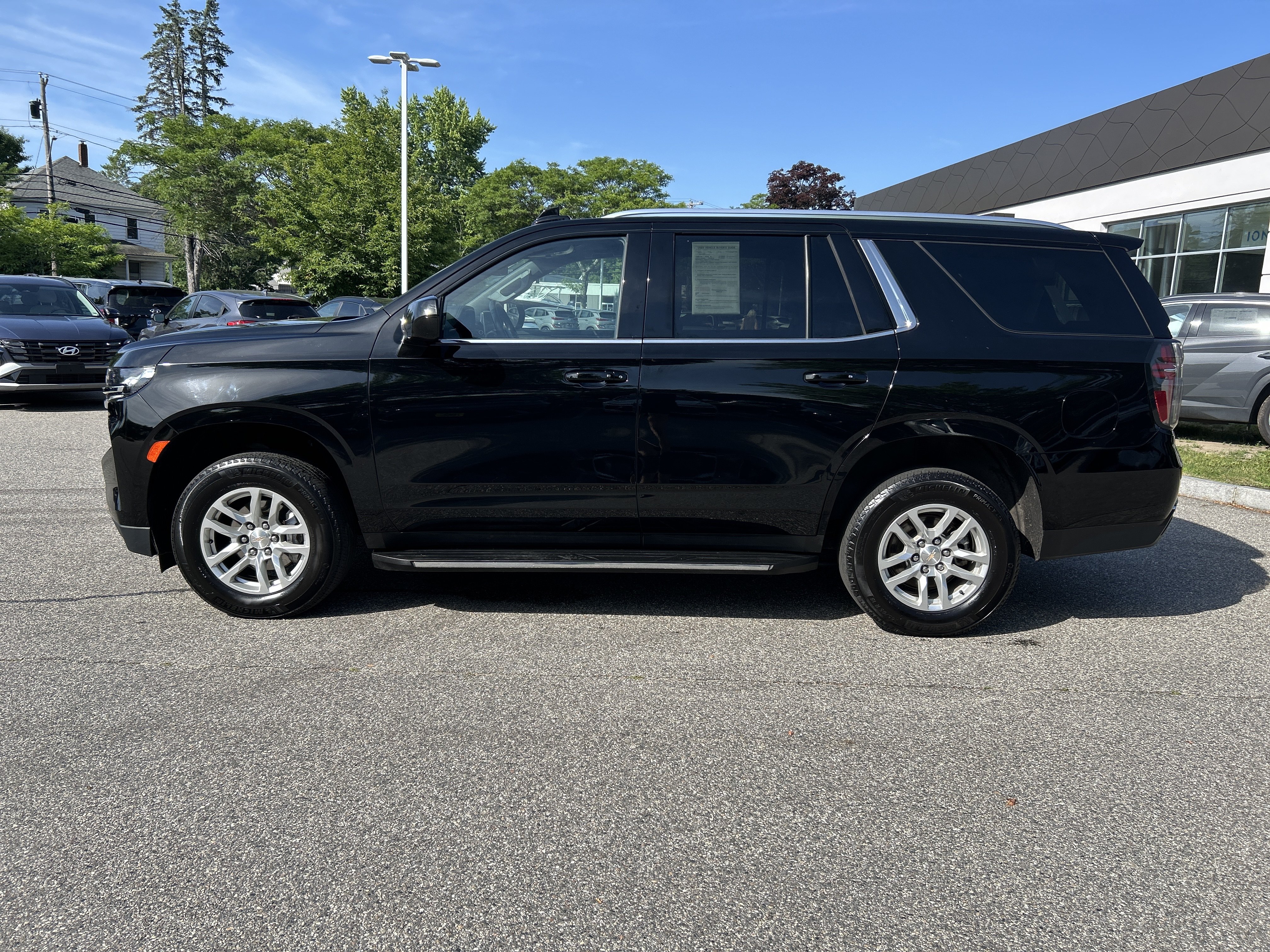 Used 2024 Chevrolet Tahoe LT AWD/4WD image 8
