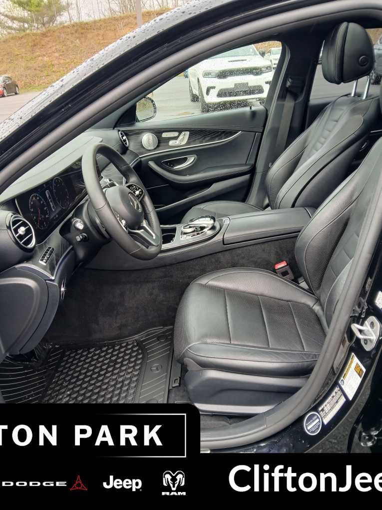 Used 2020 Mercedes-Benz E 350 4MATIC Sedan image 10