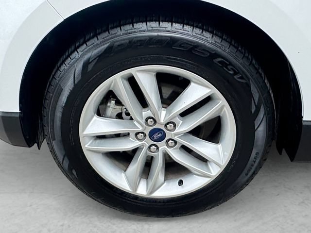 Used 2016 Ford Edge SEL FWD image 23