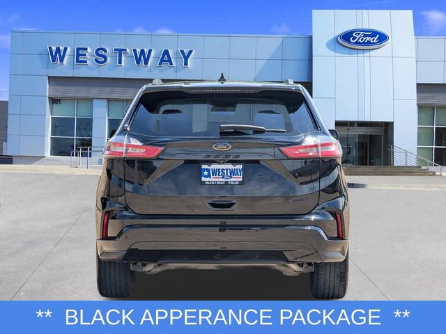 Used 2022 Ford Edge SE w/ Black Appearance Package AWD/4WD image 4