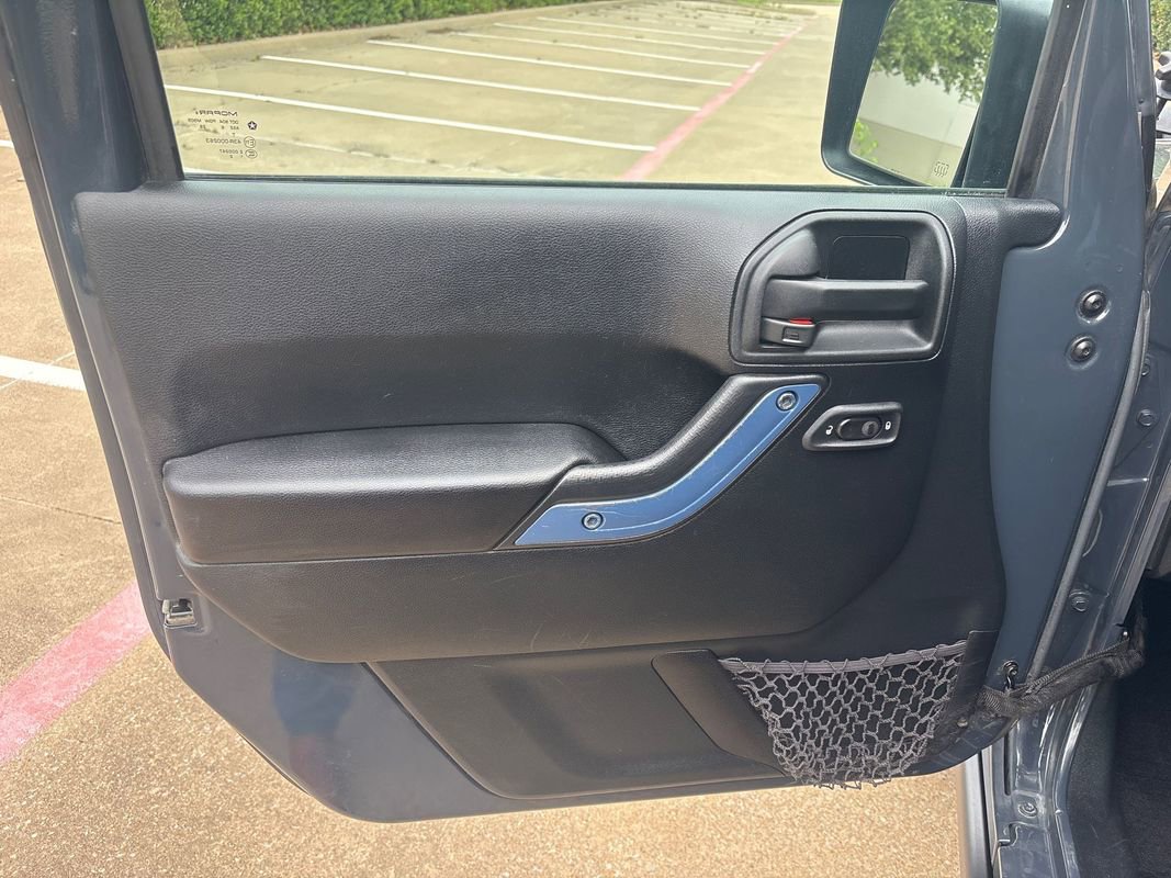 Used 2016 Jeep Wrangler Unlimited Sport AWD/4WD image 13