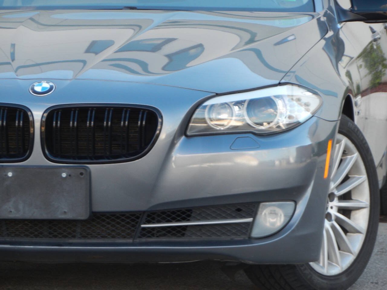 Used 2011 BMW 535i xDrive Sedan AWD/4WD image 5